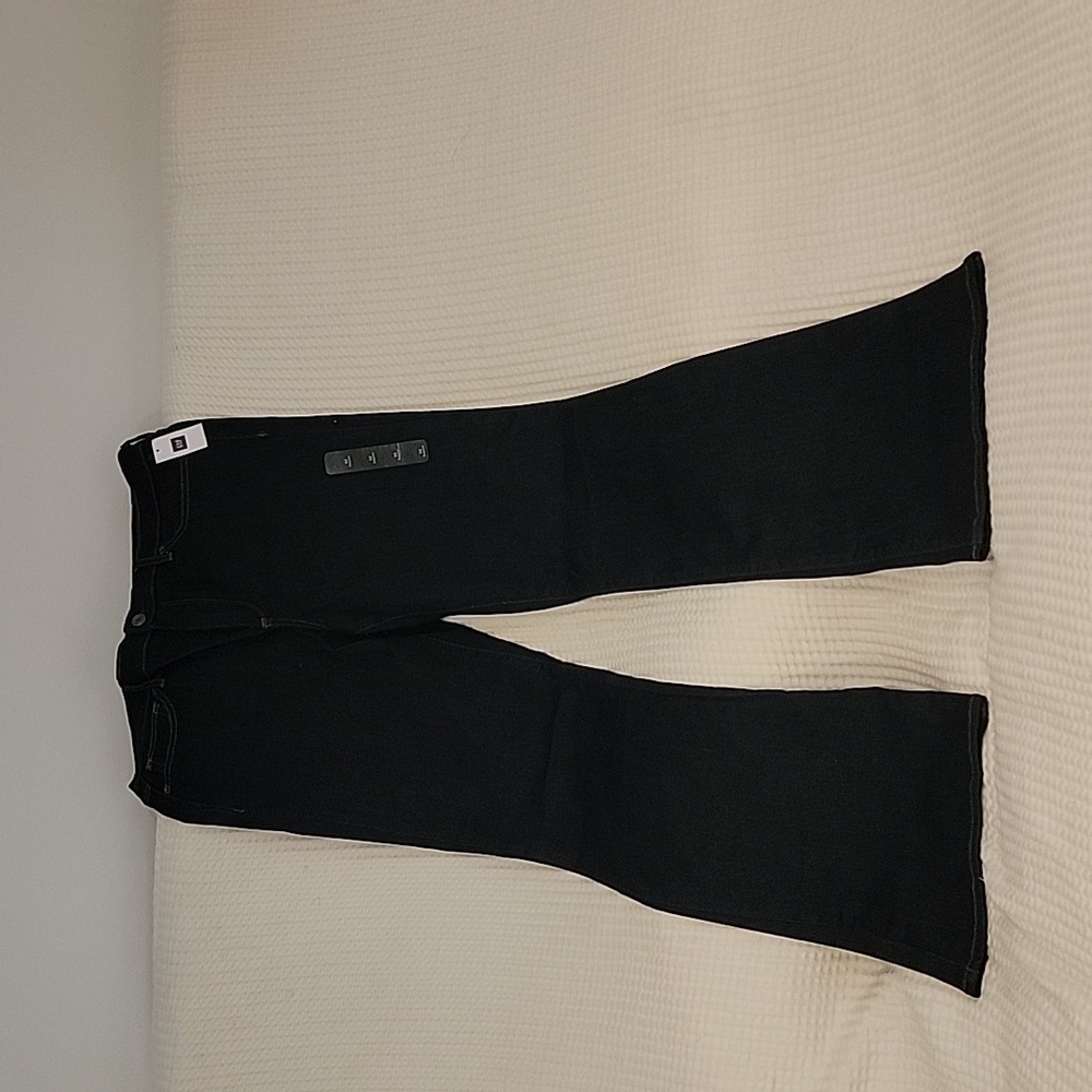 Gap NWT dark rinse boot cut leg jeans